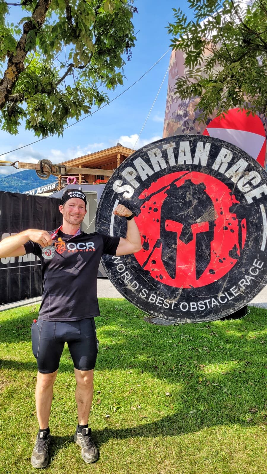 Gerald Freidorfer, Coach der OCR-Schmiede, mit Spartan-Race-Medaille